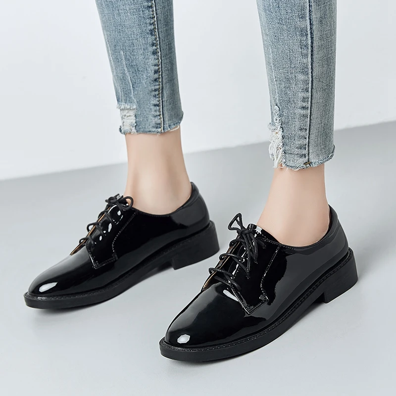 Женские туфли оксфорды из искусственной кожи на плоской подошве весну/лето