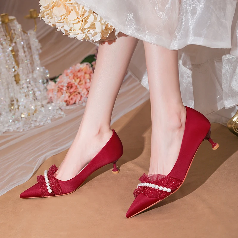French Wedding Main Wedding Dress Bride Shoes Women's Low Heel White Satin High Heels Design Sense of Minority Temperament