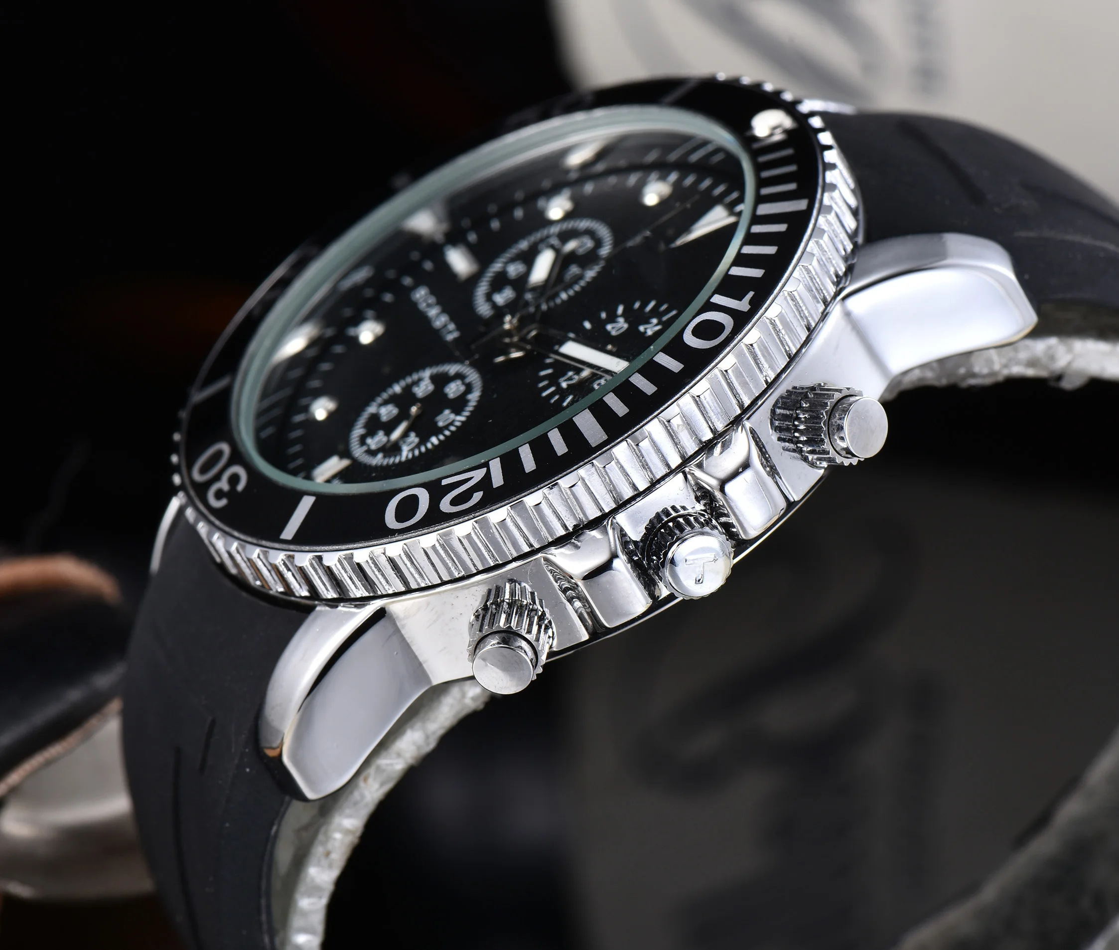 

Men's Watch 2021 Hot Selling Top Fashion Brand Quartz Watch 24 Hours Indicator Silicone Business Style Round Men's Clock Watch