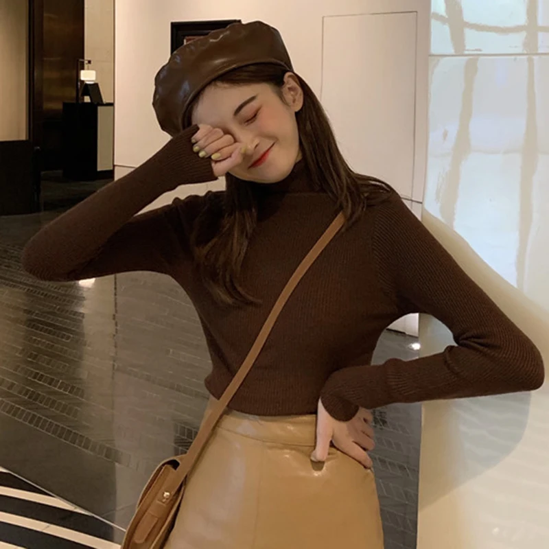 Женский трикотажный свитер-водолазка эластичный однотонный хлопковый пуловер с