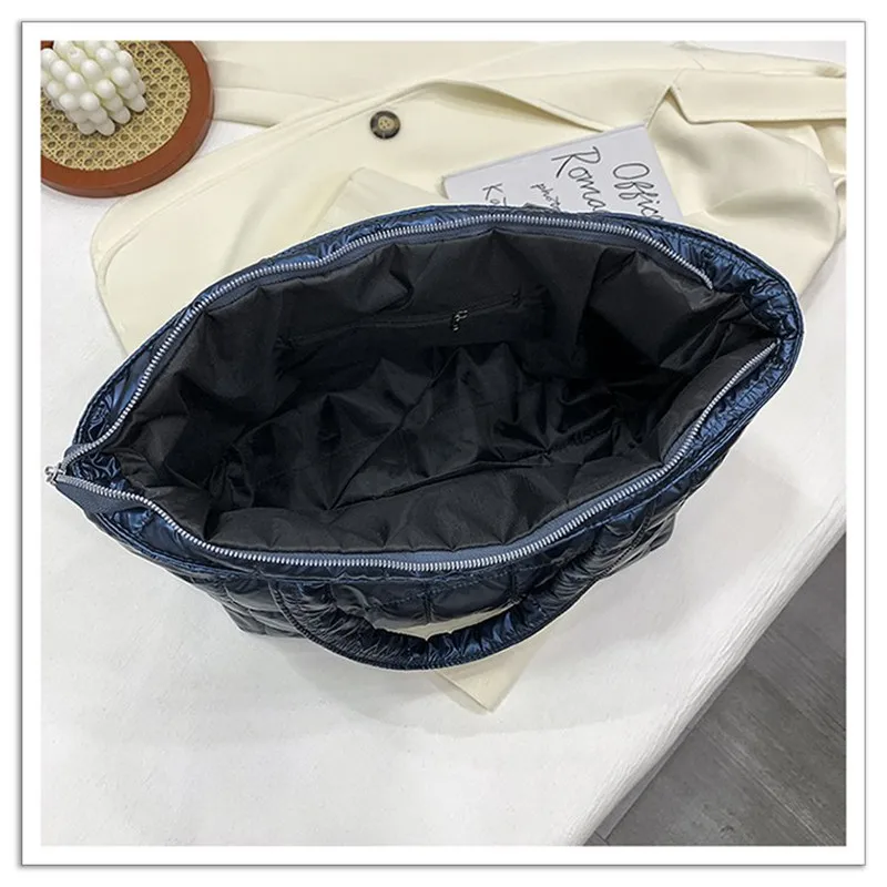 Autumn and winter new down feather rhombus bag large capacity tote Korean casual shoulder big |