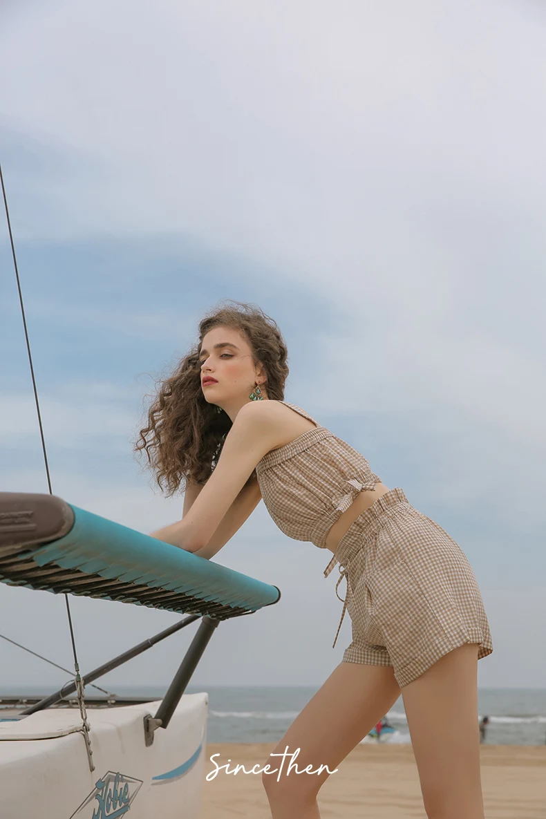 

Summer Small Fresh Plaid Camisole Wear High Waist Was Thin Shorts Women