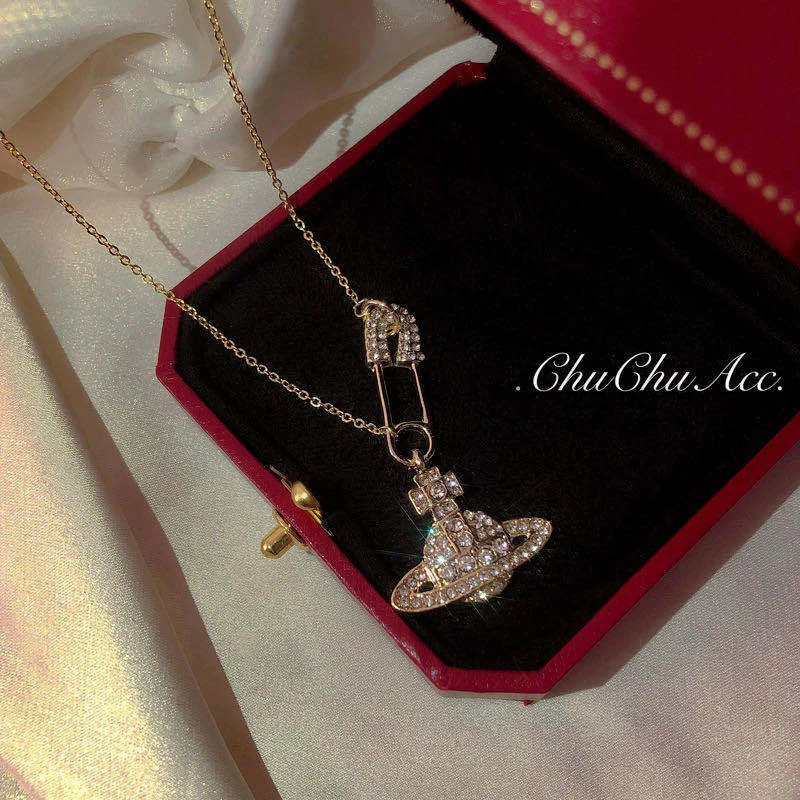 

New Fashion Necklace for Women Rhinestone Paper Clip Pendant Chokers Creative Female Saturns Pin Necklaces Party Jewelry