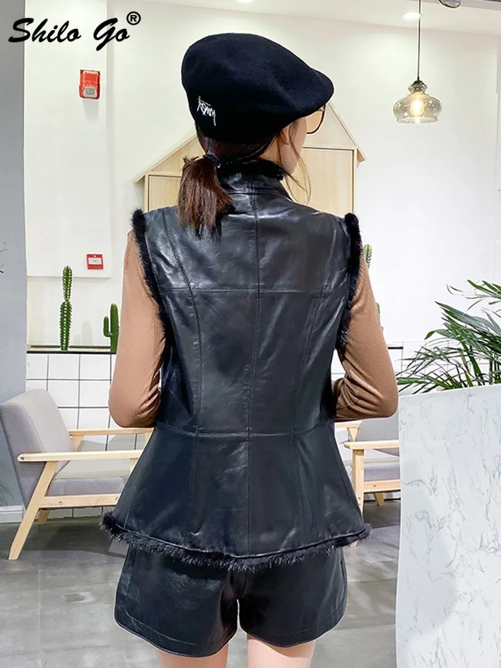 

Streetwear V Neck Real Mink Fur Detail Sleeveless Coat Women Winter China Style Genuine Leather Vests Slim Sheepskin Outwear