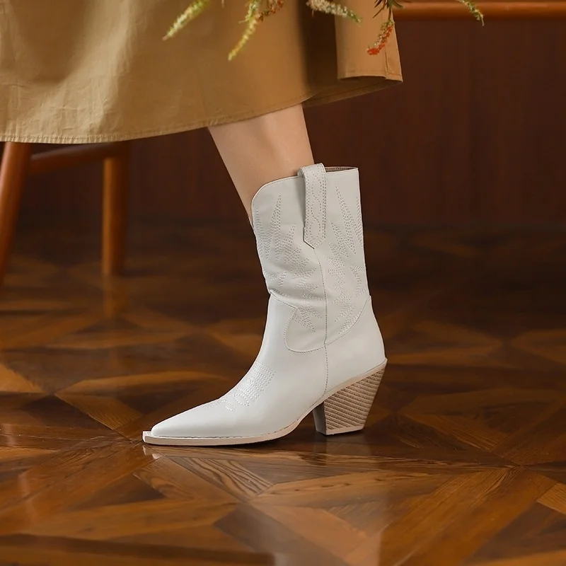 

new short boots in autumn and winter 2021 women's pointed French western boots cowhide single boots Knight boots