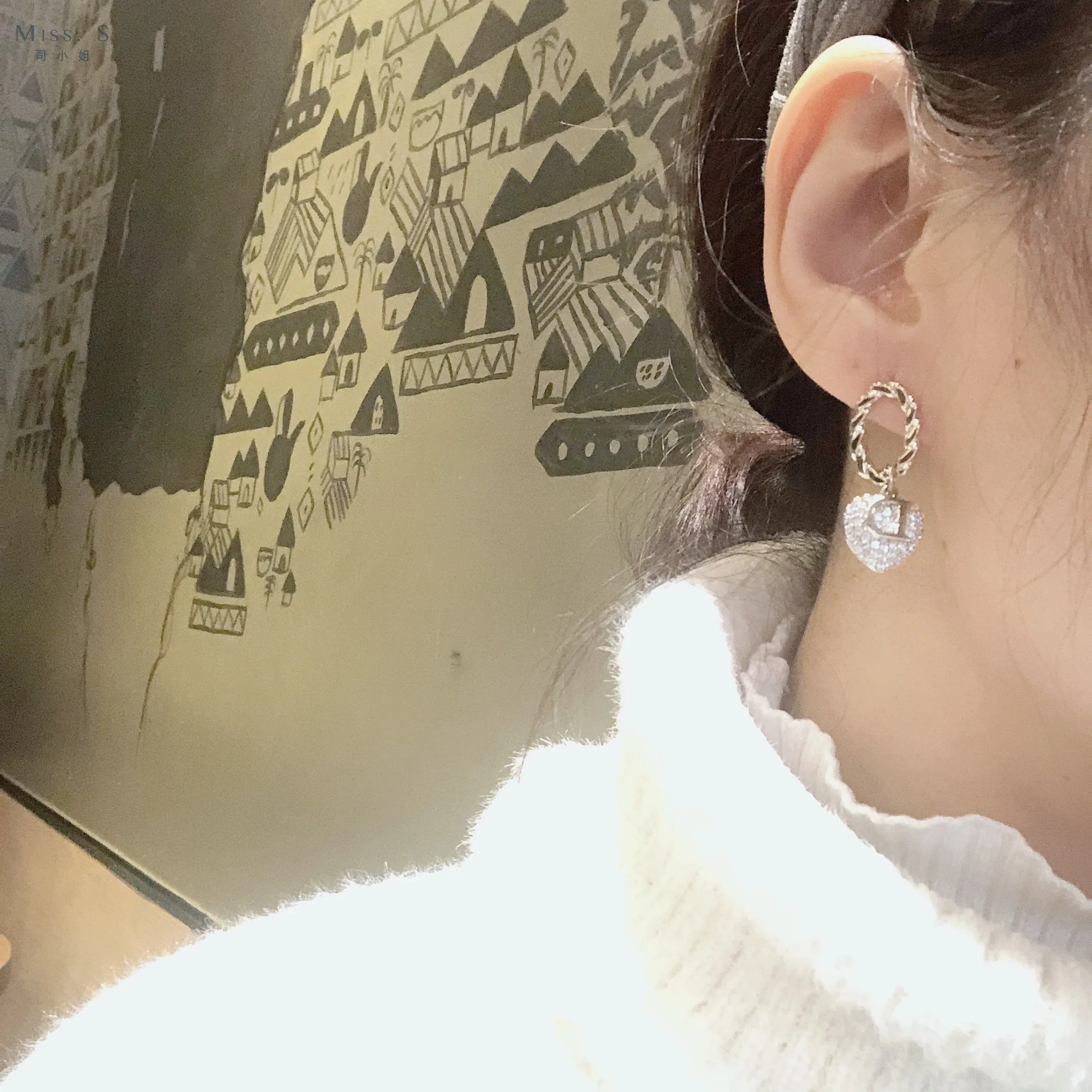 

Golden Big hoop Earrings Korean Geometry Metal Gold For women Female Retro Earrings 2020 Trend Fashion Jewelry