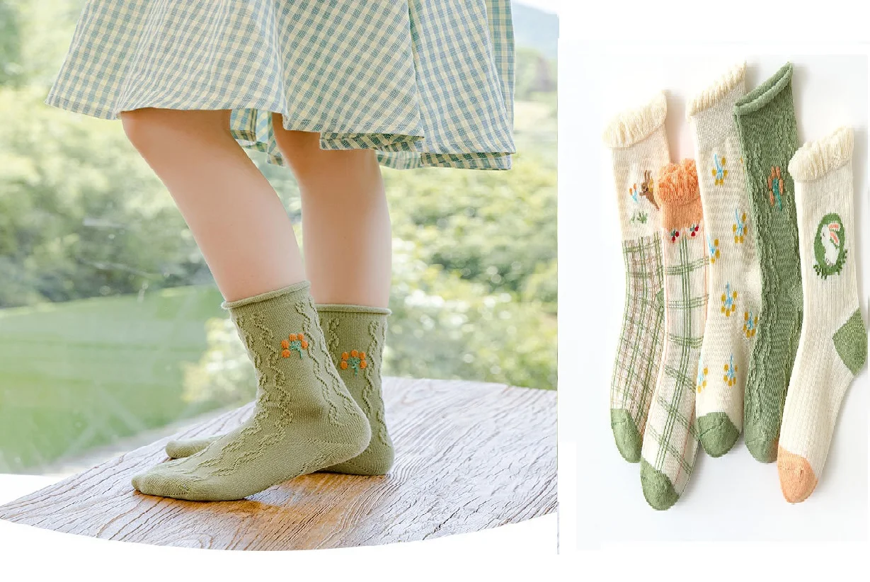 

5 Pairs/Batch Of Girls Socks From 1 To 12 Years Old Autumn Winter Warm Striped Plaid School Cartoon Cute Children Socks Fashion