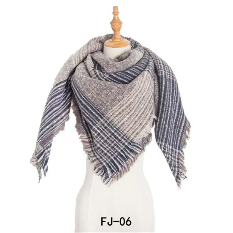 

2020 Large square lattice Women's square Thicken Bib Big shawl Keep warm winter scarf bandana foulard femme hijab scarf women