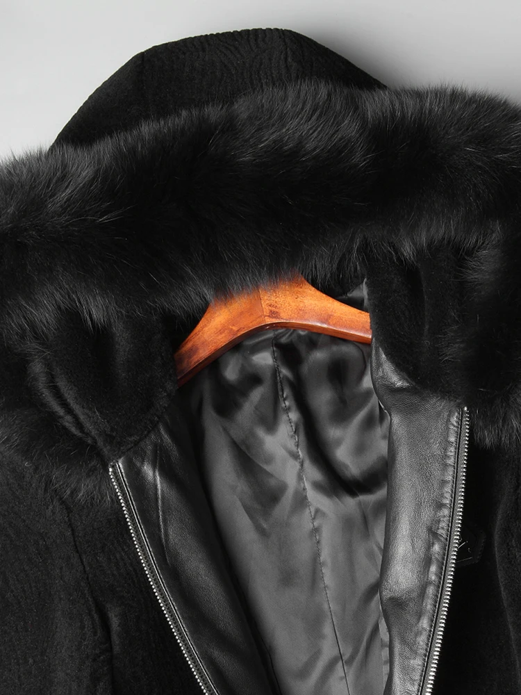 Мужская куртка из натуральной овечьей шерсти зимняя с капюшоном лисьего меха