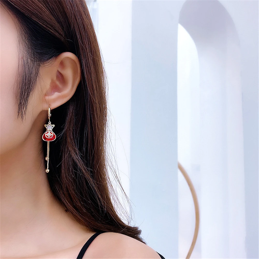 

Contracted Fashion Long Tassel Earrings Women Geometric Earrings Adorn Article