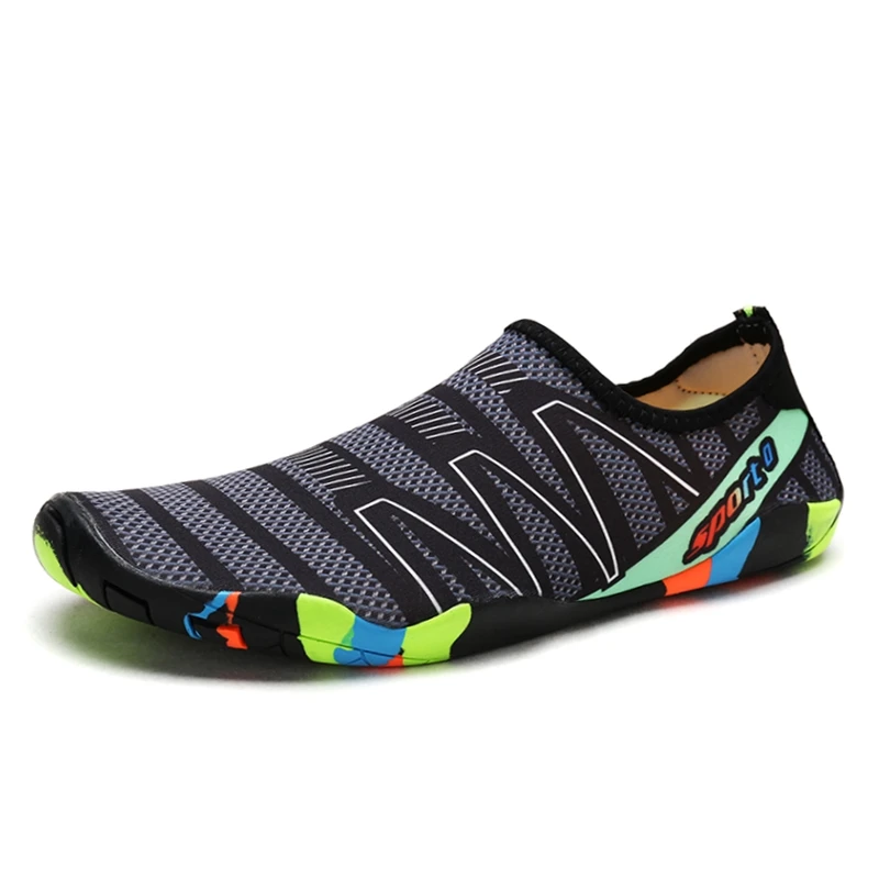 

Unisex Aqua Shoes Large Size 35-46 Women Outdoor Beach Swimming Shoes Slip-on Quick-Drying Wading Shoes Women Sneakers