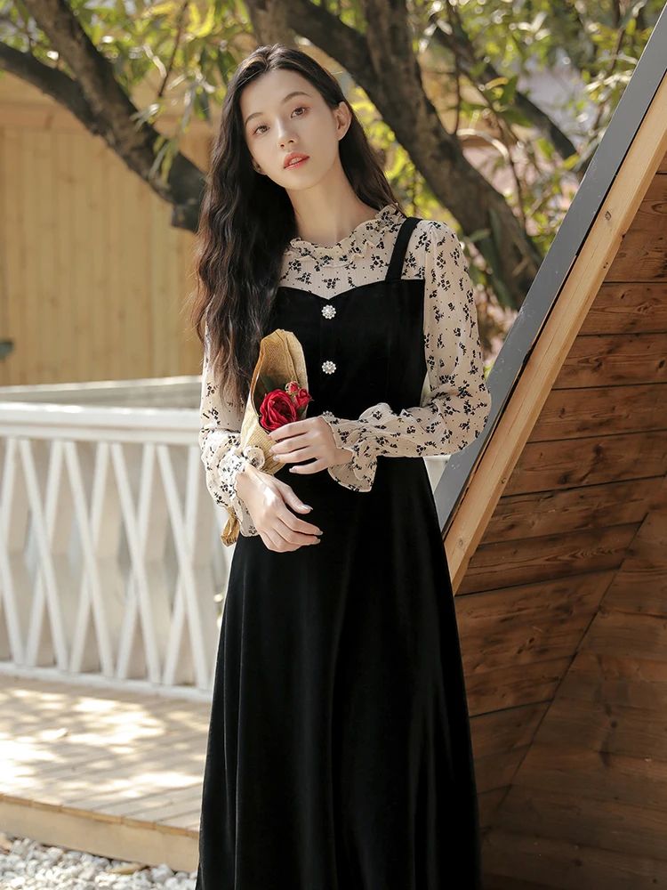 

High Waist Was Thin Little Black Coffee Break French Retro Velvet Dress Female New Autumn Pagoda Sleeve A-line Skirt