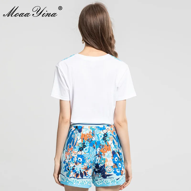 

MoaaYina 2021 Fashion Designer Summer Shorts Suit Women's Casual White Pullover Tops and Blue Print Shorts Two Pieces Set