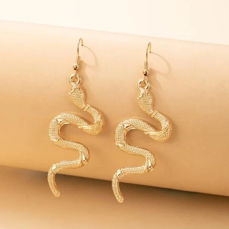 

2022 New Arrivals Gold Geometry Snake Drop Earrings for Woman Long Pendant Pearl Earrings Punk Fashion Jewelry Girl