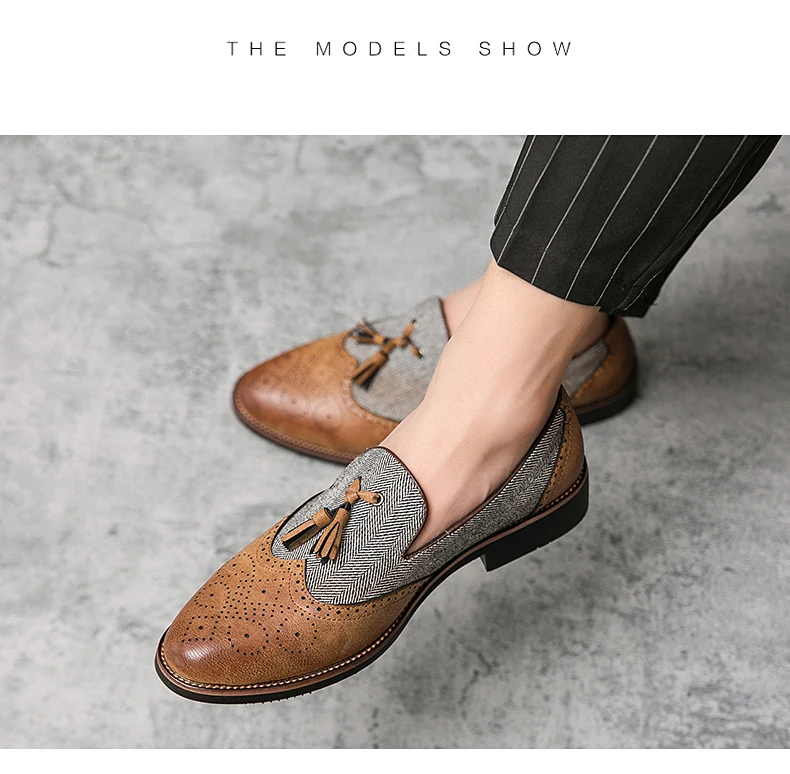 

Полуофициальные кожаные туфли для мужчин, повседневные броги с бахромой на плоской подошве, резные мужские классические туфли в английском...