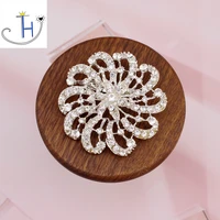 thj simple snowflake brooch jewelry for womenmen fashion jewelry brooch pins metal scarf wedding gift diy jewellery accessories