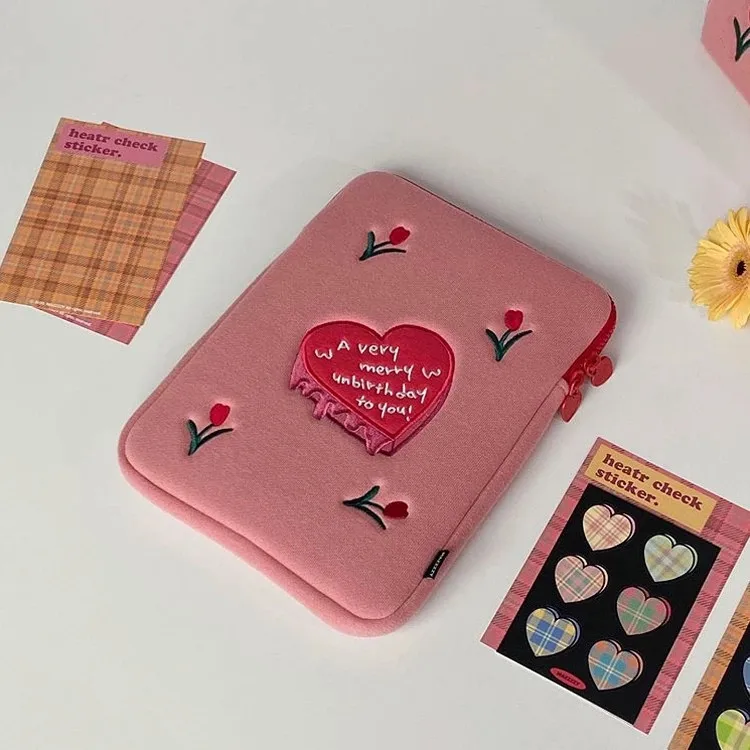 

Korea Flower Tablet Bag For Ipad 9.7 10.2 10.5 Inch Cute Heart Letters Pouch Ipad 11 13 Inch Ins Fashion Sleeve Inner Velvet Bag