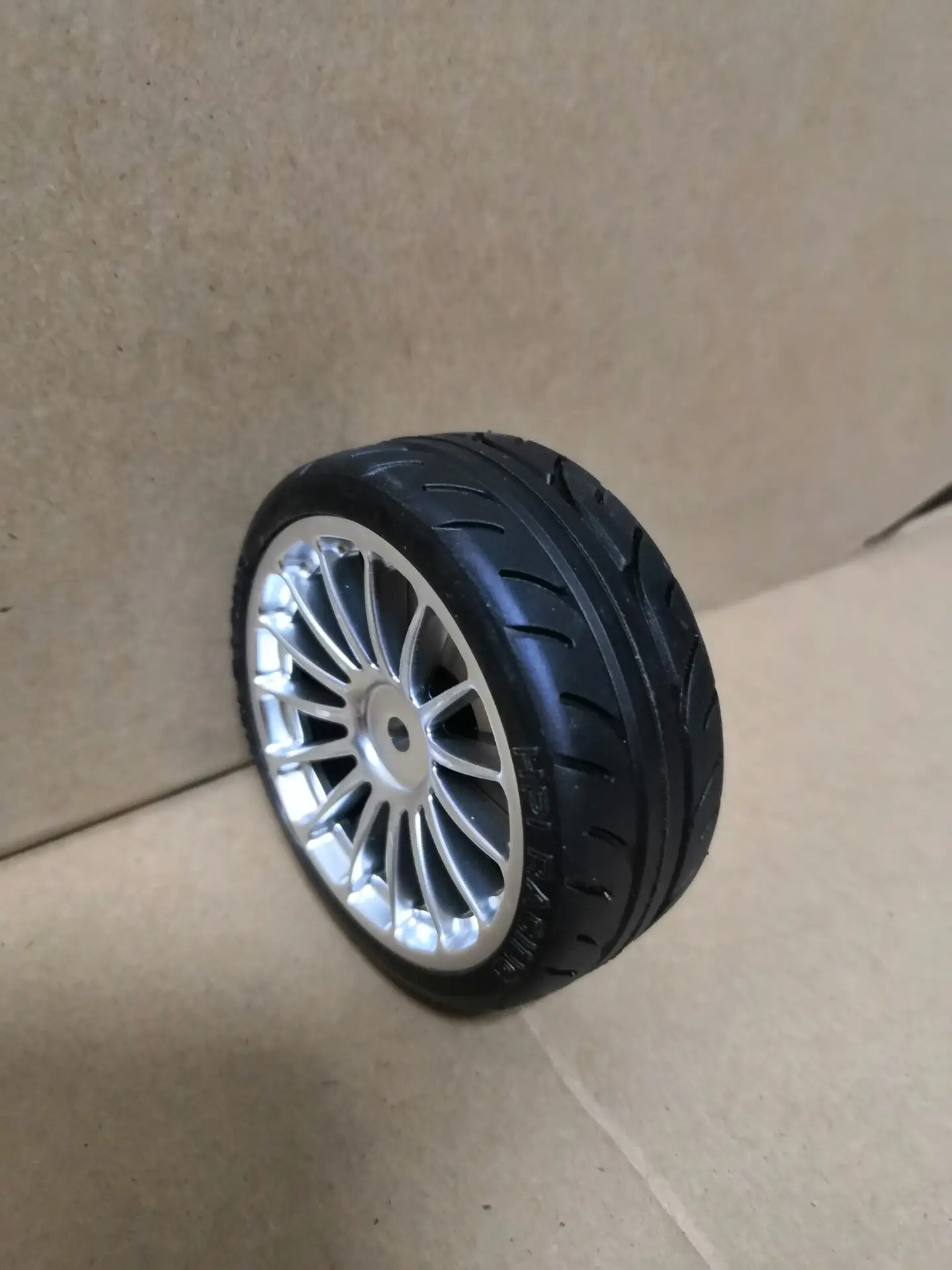 Твердые автомобильные шины 1/10 Kyosho RC fs для легковых автомобилей с шестигранным