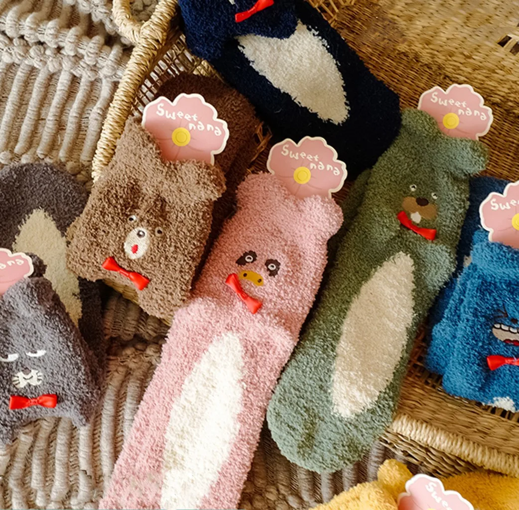 Женские хлопковые носки LNCDIS зимние теплые средней длины с забавным милым котиком