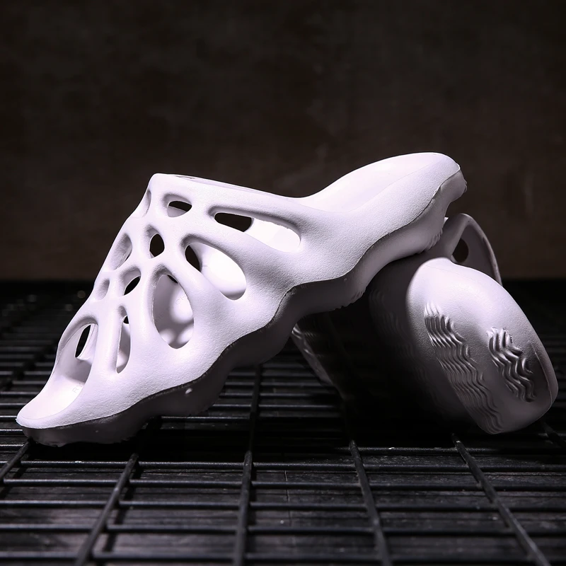 Шлепанцы мужские с перфорацией дышащие для пляжа летняя модель Нескользящие