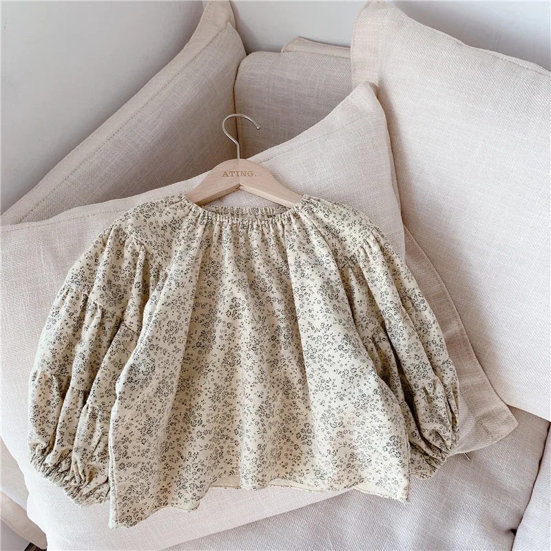 

2021 children's spring new girls' spring new Korean bubble sleeve floral long sleeve shirt 20623