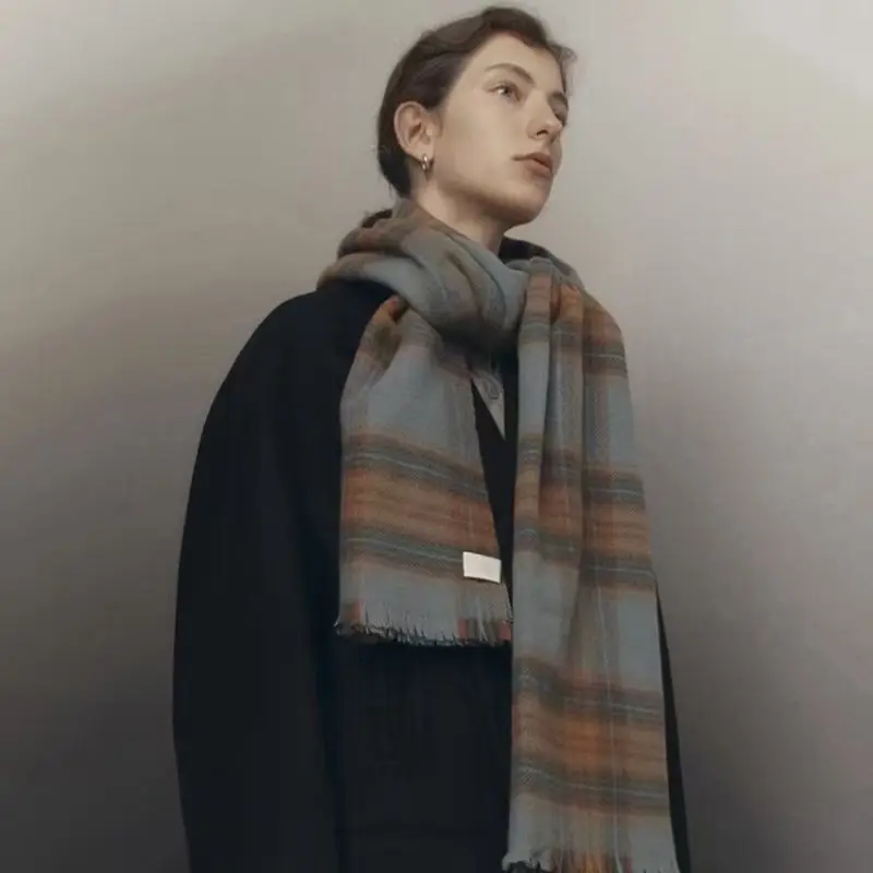 

2021Korean autumn and winter new imitation cashmere women's Plaid Scarf fashion tassel scarf thickened warm and cold proof shawl