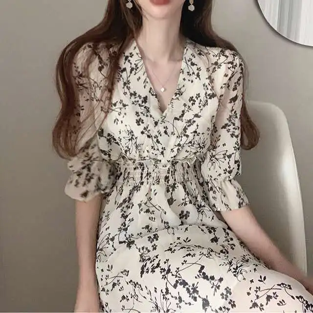 

Retro floral dress women's elegant Chiffon French party dress puff sleeve V-neck MIDI dress autumn 2021 new women's dress