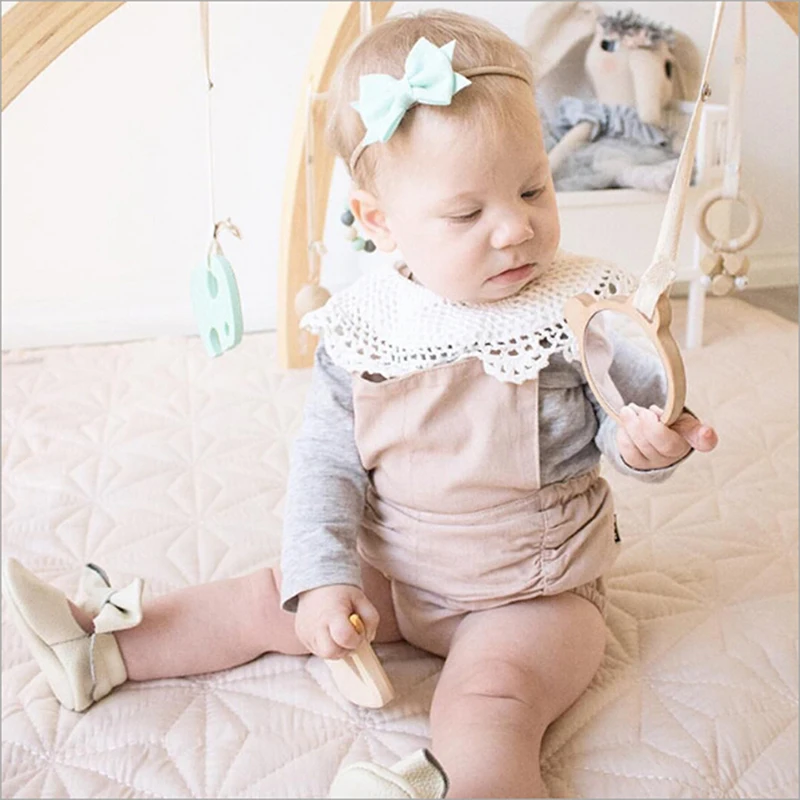 

New Fashion High Quality Cotton Lace Bibs Baby Girls 100% Baby Burp Cloths For Children 0-3 Years Good Gift