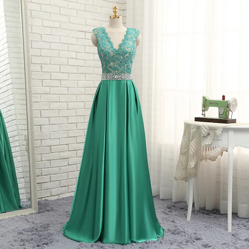 Платье трапециевидной формы с v-образным вырезом Короткие рукава отделка бисером