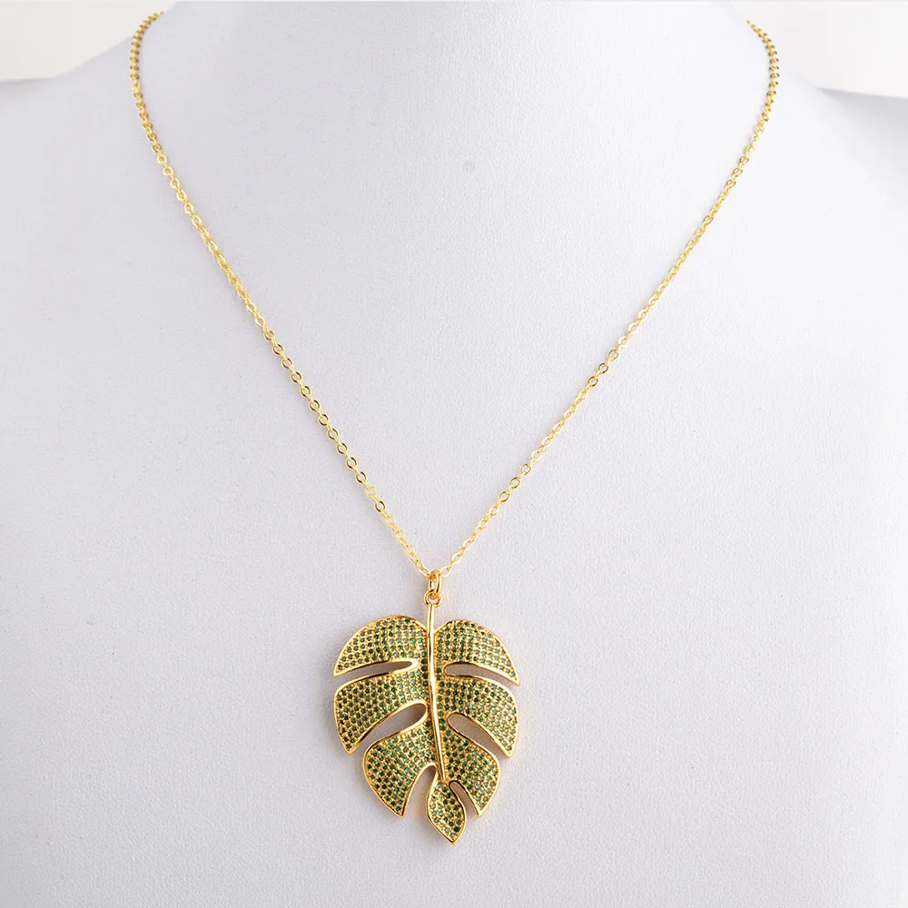 

Women's Green Cubic Zircon Micro Pave Crystal leaf Pendant Necklace