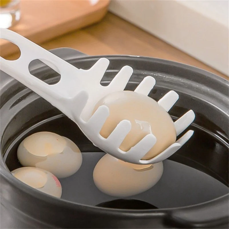 Практичная лопатка для спагетти из высококачественного нейлона с дуршлагом и слотом.