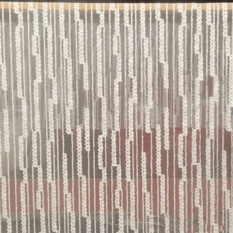 Модная белая кружевная ткань с блестками Цветочная вышивка свадебная для