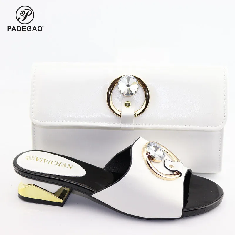 Ins/Популярные высококачественные туфли и сумочка в комплекте белого цвета