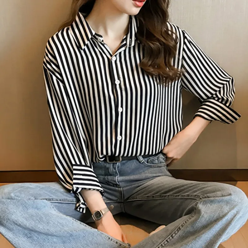 

Women's Blouse Long Sleeve Vintage Stripes Print Lapel Shirt Loose Single-breasted Big Sizes Women Long Sleeve Clothing