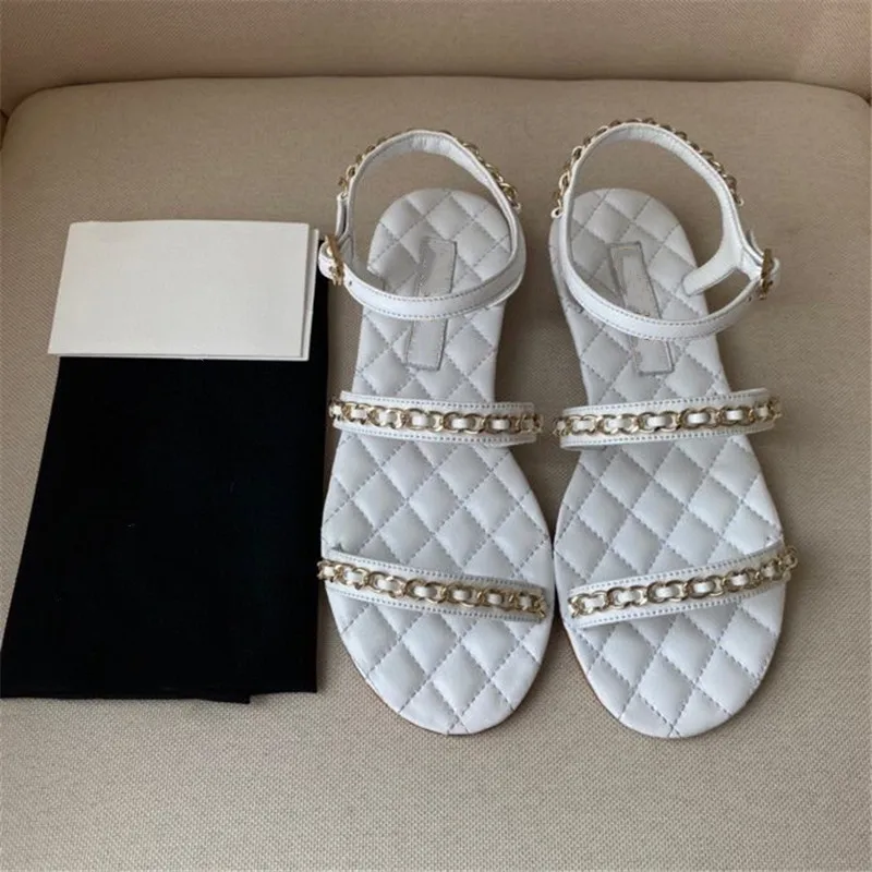 

Women's Fashionable New Chain Sandals Luxury Brand Designer Plaid Pattern Lamb Skin Sandals Casual Flat Sandals With Size 35-40