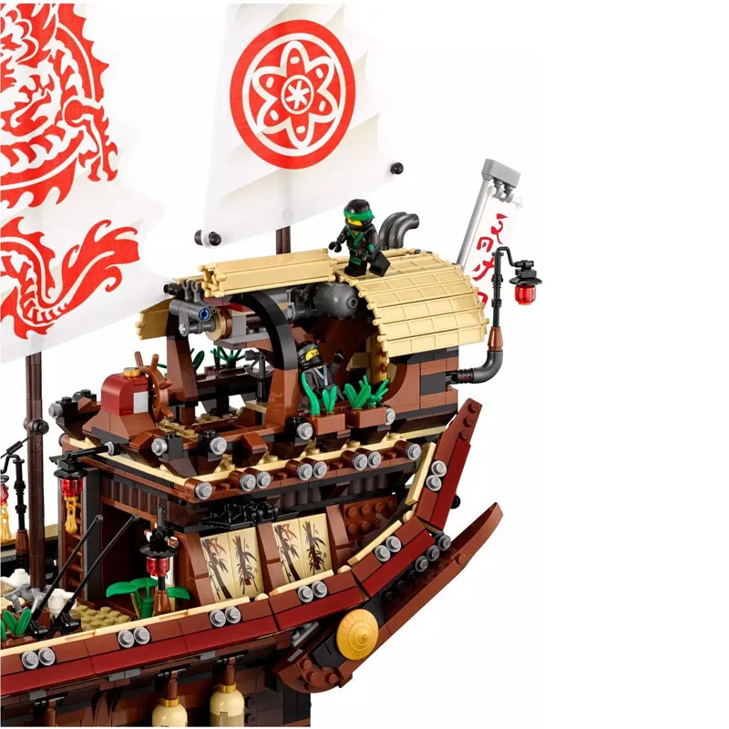 

New Big Series Bricks The Destiny's Bounty Ship Model Compatible 70618 Building Blocks for Children Christmas Gift