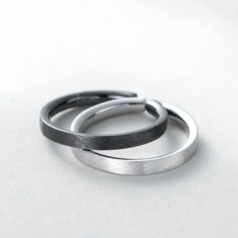 

Designer original S925 sterling silver couple rings with a pair of openings adjustable ring simple black and white