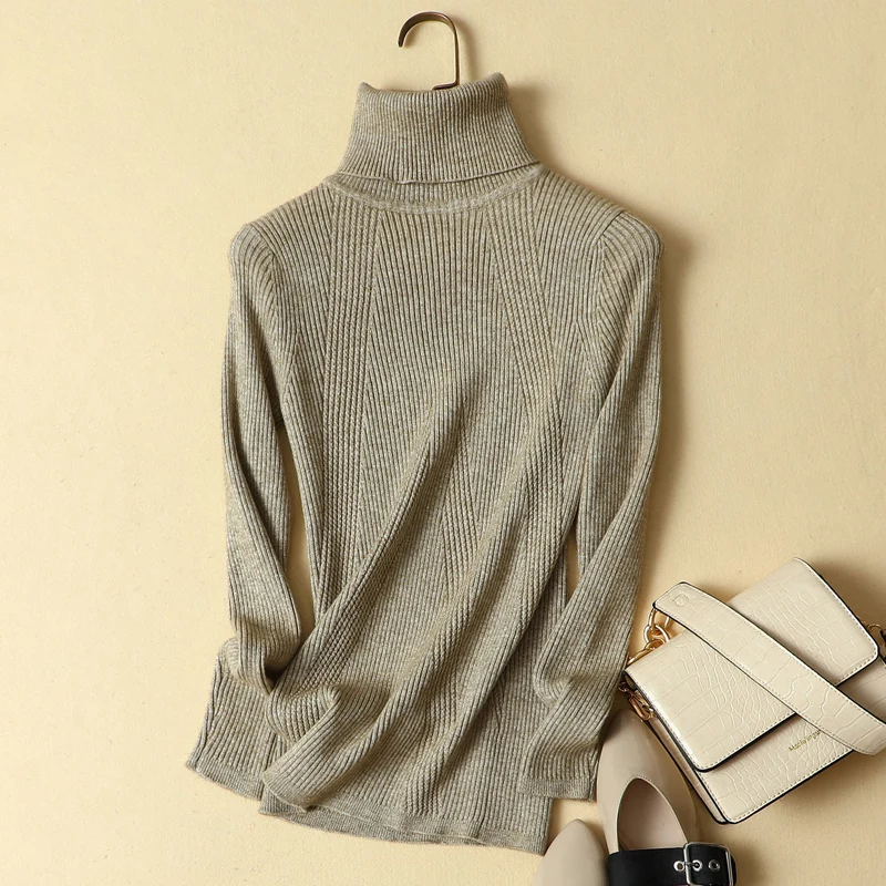 Свитер женский трикотажный Осень-зима 2021 | Женская одежда