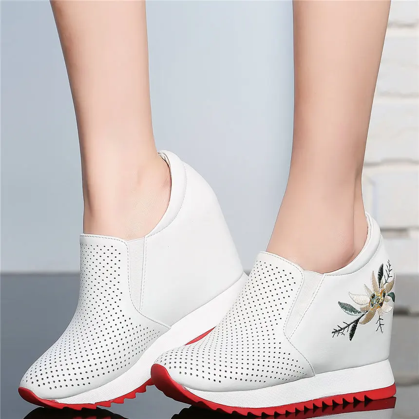 

Fashion Sneakers Women Genuine Leather Wedges High Heel Ankle Boots Female Breathable Punk Trainers Embroider Flower Pumps Shoes