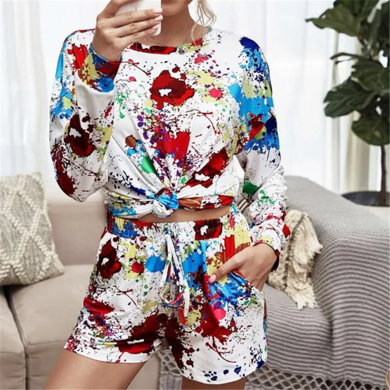 

Женские костюмы, модные комплекты одежды с разноцветными чернилами, топ с круглым вырезом и длинными рукавами + шорты с высокой талией, 2 шт., ...