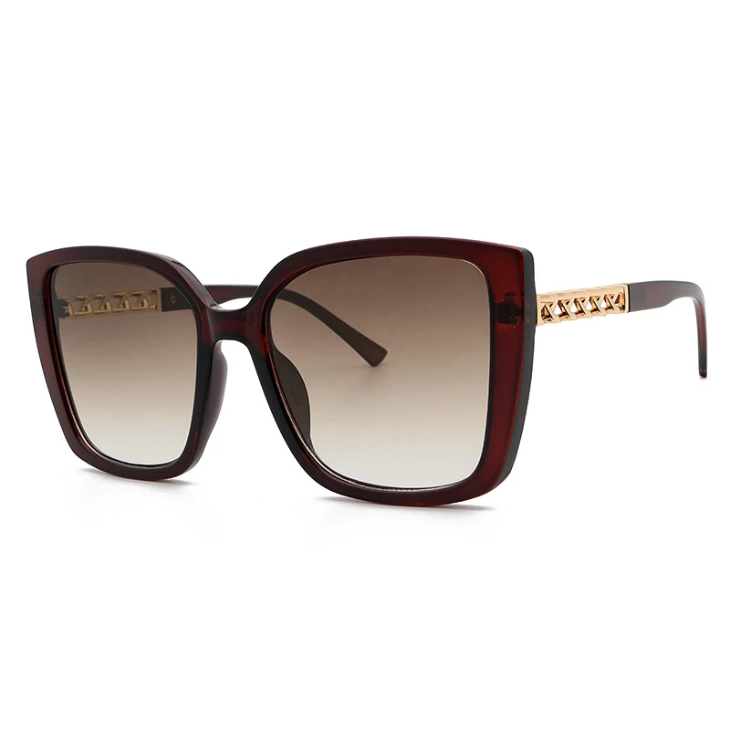 

2021 Vintage Oversized Transparent Sunglasses Women Retro Designer Tortoiseshell Rivet Frame Sun Glasses Shades