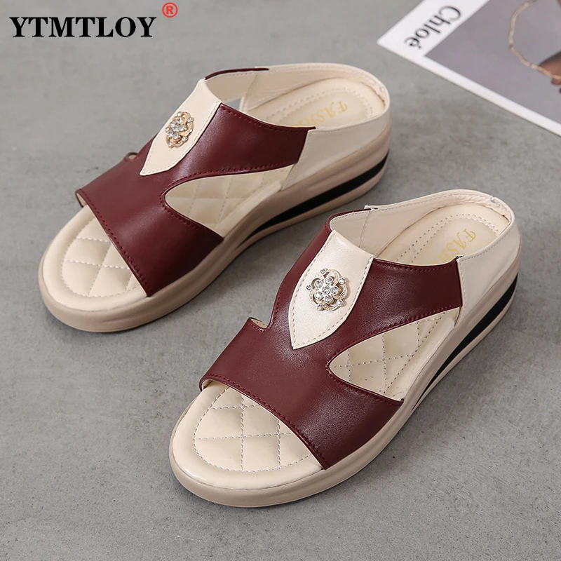 

NEW Women's Fashion Pearl Slippers Genuine Leather Summer Female Slides Solid Women Flip Flops Outside Shoes Zapatos De Mujer