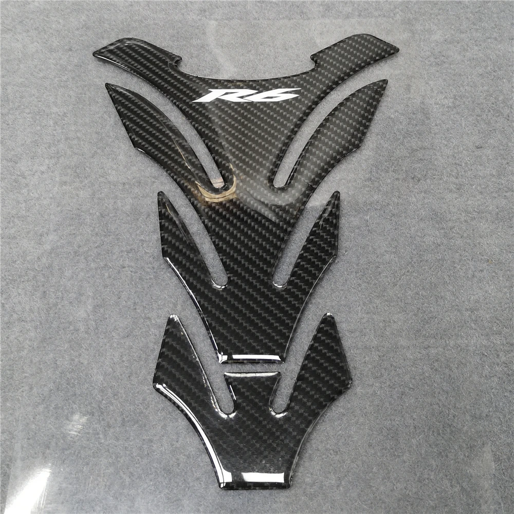 

Накладка на бак для Yamaha R6, защитная наклейка из черного углеродного волокна, гоночная декоративная защита, высококачественный 3D полимерный ...