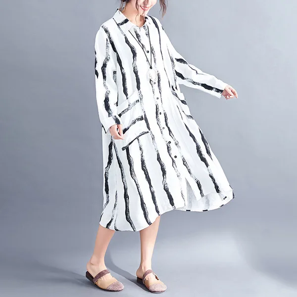 Фотосессия Текущая Весна 2022 Новый Стиль Артистичный Универсальная Рубашка для Женщин Плюс Размера Свободного Покроя с Принтом в Середине.