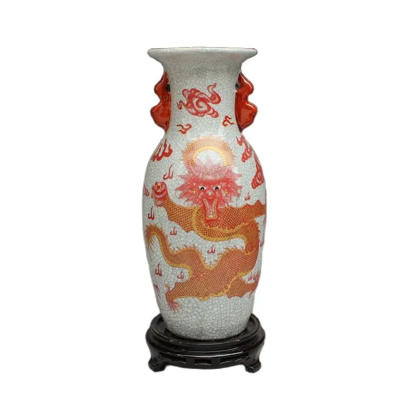 

Imitate Qianlong's annual system, dragon pattern vase, double ear porcelain vase.