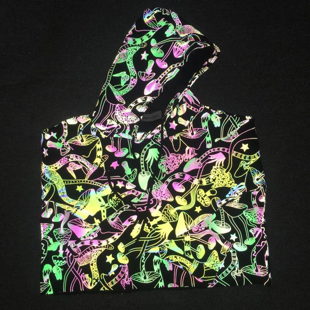 Цветной светоотражающий пуловер и штаны с рисунком гриба из мультфильма для