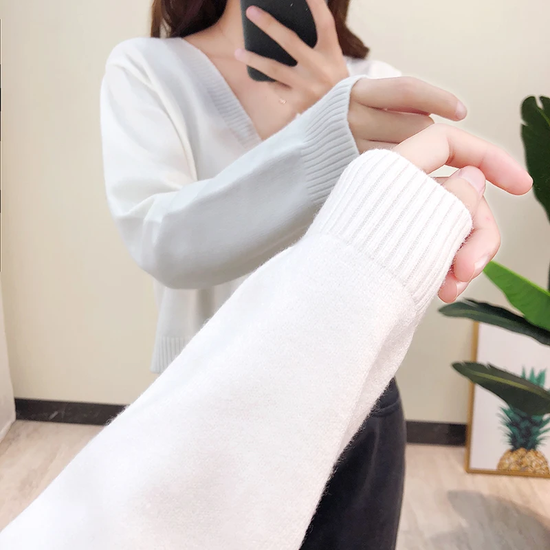 

2021 Spring New Green Short Cardigan Ladies Short Knit Sweater Long Sleeve V-neck Solid Color Chic Streetwear