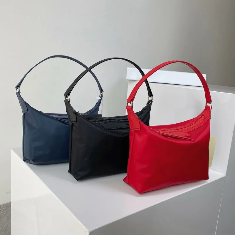 

Fashionable Shoulder Bags Underarm Bags Simple and Atmospheric Handbags Wallets Brand-name Bags Lipstick Bags