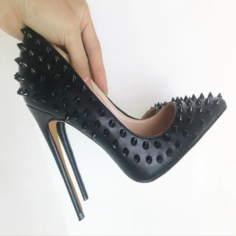 

Туфли-лодочки на шпильке, заостренный носок, кожа, шипы, высокий каблук, Классическая обувь, черные