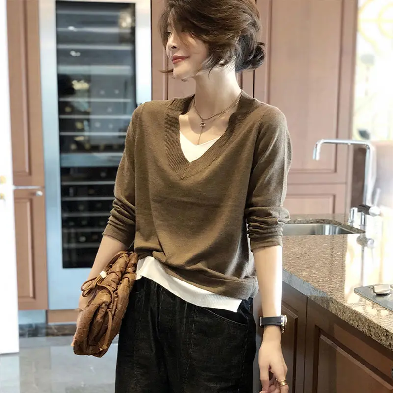 

Футболка с имитацией двух частей и V-образным вырезом, Европейская мода, женская одежда, осень/зима 2020, Новая женская универсальная блузка с ...